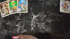 ПОЧЕМУ ОН ВЫБРАЛ ЕЕ