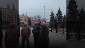 Амурская область продолжит работы по ремонту фасадов домов в Амвросиевке около площади Ленина