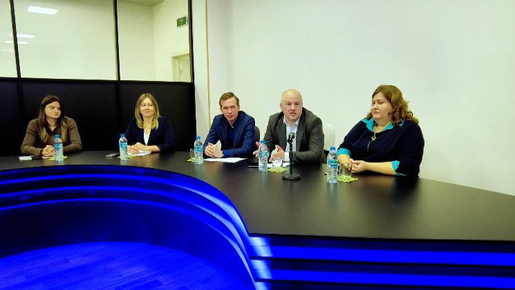 Встреча гимназистов с представителями управления финансов и налоговой политики НР НСО  19.11.2025