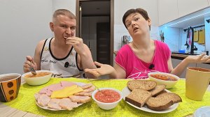 Мукбанг Вован ВРЕДНИЧАЕТ и пресекает мои ИНИЦИАТИВЫ на корню! Опять я ОДНА впахиваю! Семейный обед