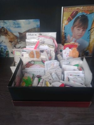 перебераю/бумажную косметику