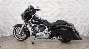 Harley-Davidson Street Glide vin 5HD1KBME8EB608707