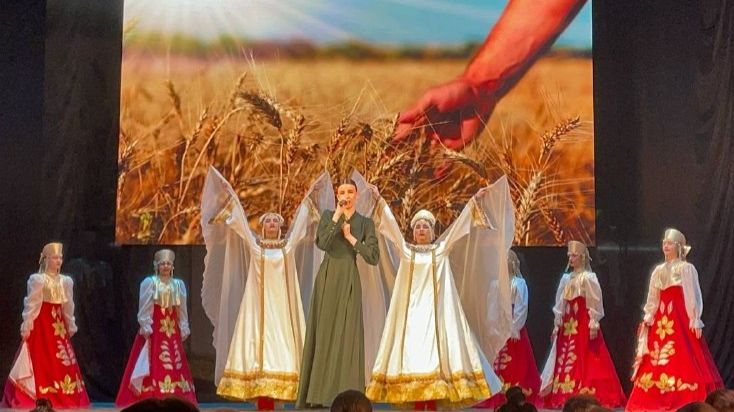 КОНЦЕРТ "ВО ИМЯ МИРА". ДАНА СМОЛЯКОВА & АНТ "ЛЕБЁДУШКИ". смотреть онлайн