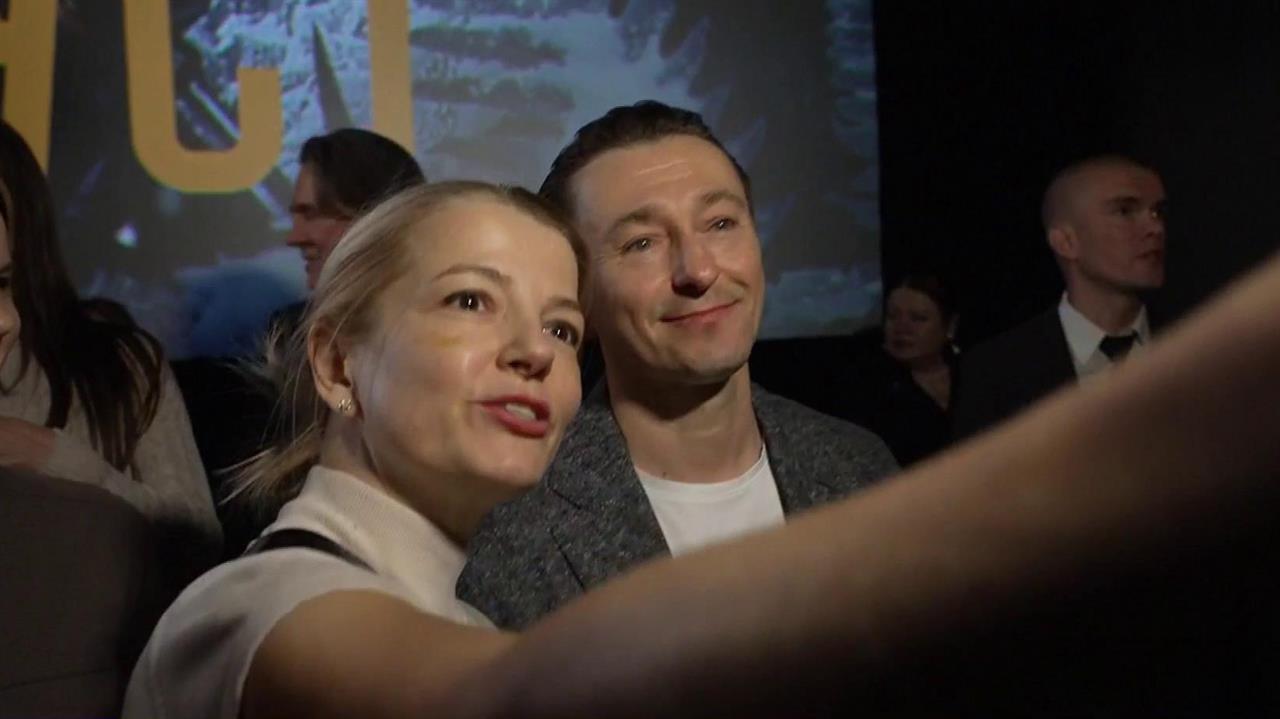 Опрос показал, что зрители выбирают фильм "Август" и его актера Сергея Безрукова.