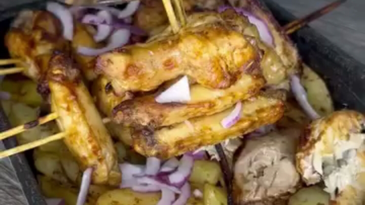 Вкусное БЛЮДО из куриных Крыльев и Картошки...🍽🍗🥔😋    Рецепт ⤵️