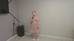 Ралина Волгина -"Мама с папой словно крылья ".mp4