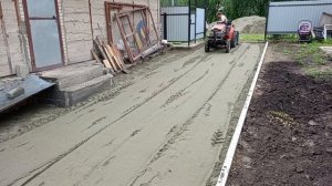 Укладка брусчатки - минитрактор Yanmar выручает