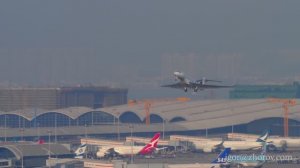 Частный бизнес-джет Гольфстрим G650 взлетает из аэропорт Чек Лап Кок, Гонконг.