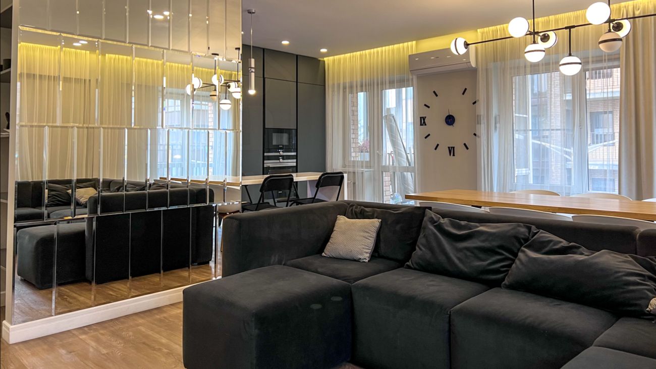 Рум-тур ШЕСТИКОМНАТНОЙ квартиры в центре Иркутска ул. Сурикова 10 смотреть онлайн