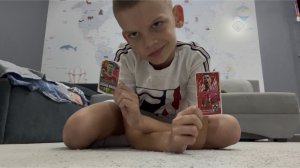 Я играю в футбольные карточки. Вторая часть