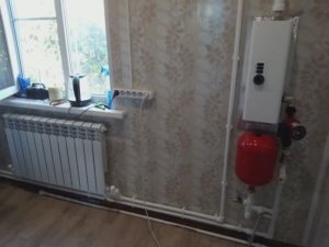 Сделал пластиковое отопление в посёлке Репино .