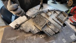 BMW x5 e70 2008. Тюнинг фар. Установка светодиодных модулей.