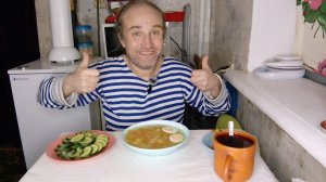 обед с Рыжулей. спалил кастрюлю. ловчее меня нет. мукбанг. обжор. еда на камеру. диета. шизофрения.