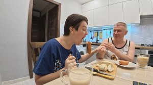 Вся в РАБОТЕ, нет времени даже ПОЖРАТЬ! Вован обо мне ЗАБОТИТСЯ бережёт КОРМИЛИЦУ) Я ВЫДОХЛАСЬ( Влог