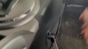 KIA Sportage, установили защитное устройство, которое убережет машину от угона. Замок акпп Фортус.