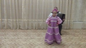 Федорова В. ,,А я по лугу,,