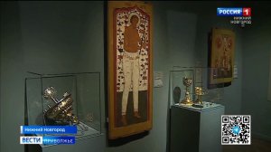 Нижегородцам показали веточку Фаберже и огромное Евангелие
