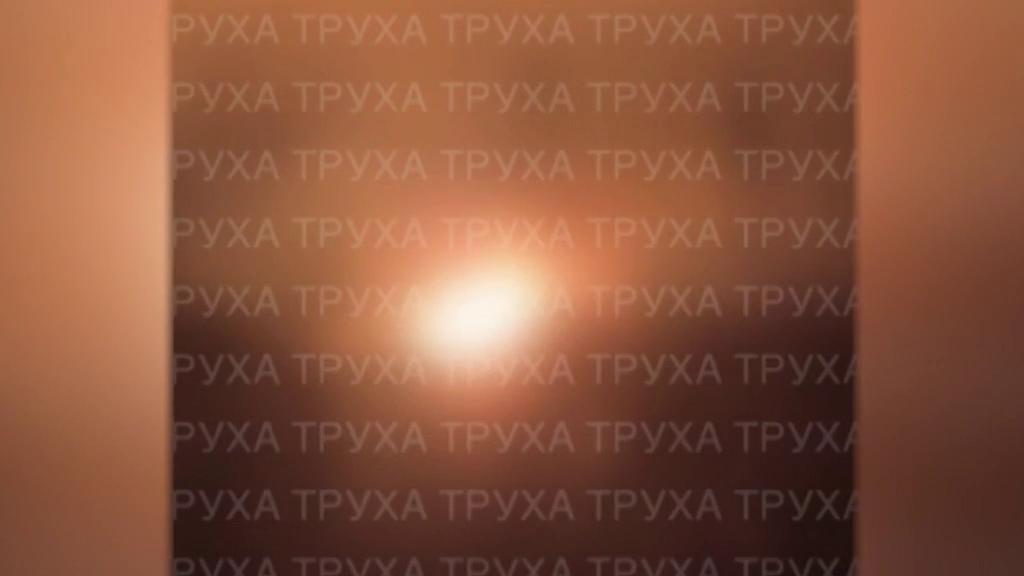 Серия мощных взрывов прогремела на военных объектах в Днепропетровской области.