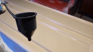 Покраска оконных отливов.