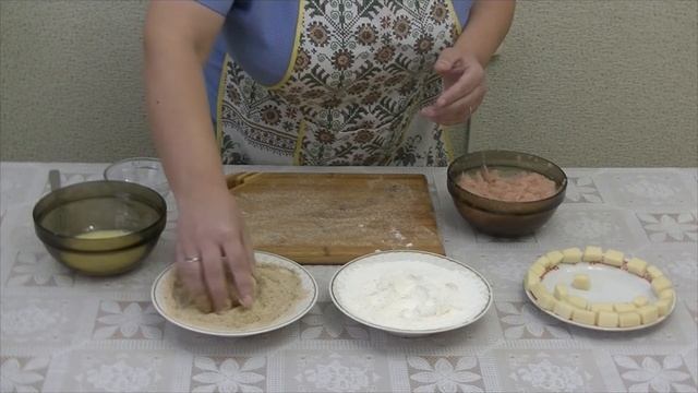 МЯСНЫЕ ШАРИКИ С СЮРПРИЗОМ  ИЛИ КУРИНЫЕ НАГГЕТСЫ С СЫРОМ