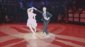 Танцевальное представление от Сондре и Тани. #Танцы