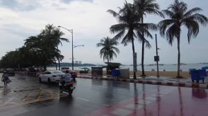 Дождливая Паттайя! Планы в кучу но рубашку купил таки!)