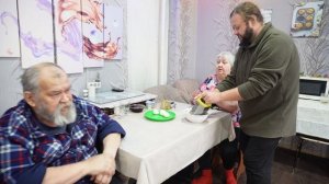 Семейный салат на праздник Занята вся семья дружным приготовлением ПОДВАЛ ИЛЬИЧА кулинария