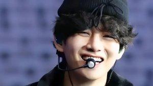 ✨🚀 "Золотой Мальчик Тэхён: Путь к Великой Победе! 🌟❤️"