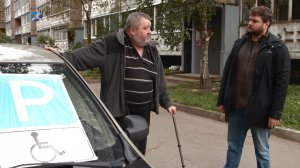 В Петрозаводске инвалид через прокуратуру добивается парковочного места во дворе