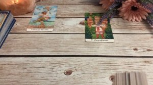 Что ему мешает проявить себя 🧐🌺✨Расклад по вариантам