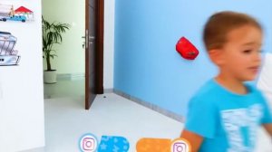 Ники и Влад проводят время вместе с мамой и играют!