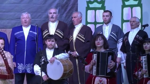 Ансамбль "Фыдæлты намыс" - Уациллайы зарæг | Поют Осетины