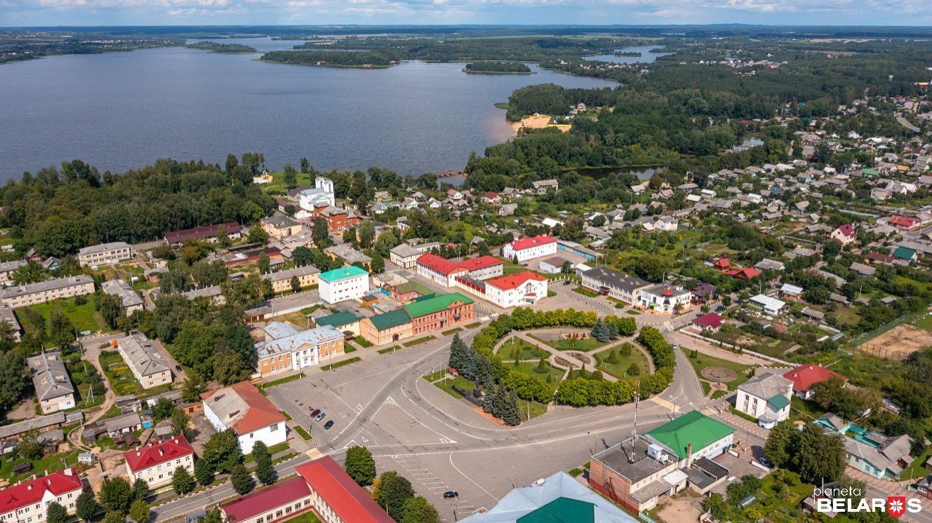 = Город детства = песня на стихи Василия Азоронка, работа над генерацией С. Данилов.