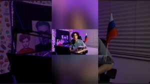 Один час искусственным интеллектом Кирилл смотрит