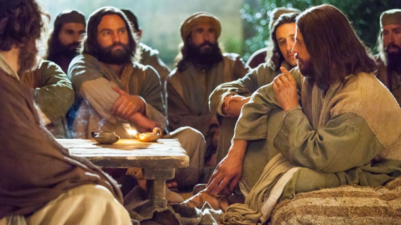 Притча о сокровище, скрытом на поле / Притча о жемчужине / Притча о неводе / Библия смотреть онлайн