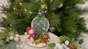 Снежный шар РОЖДЕСТВЕНСКАЯ ЁЛОЧКА CО СНЕГОВИКОМ, 10x13.5 см, 50-0396-снеговик