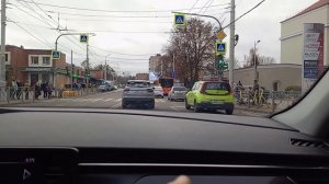 Автор канала в автомобиле по улицам Калининграда