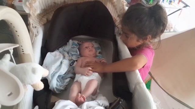 25 дней ( 16 августа) Смотрины.