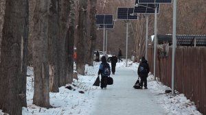 Депутатский наказ выполнен: на тротуаре стало безопасно и светло