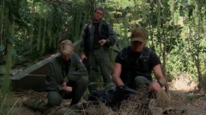 Звёздные врата: ЗВ-1 8 сезон 13 серия «Хорошо быть королём» (сериал, 2005)