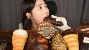 🔥🍲 Мукбанг и Mukbang : ШОКОЛАДНЫЙ РАЙ! 🍫 Девушка пробует все из шоколадной пекарни