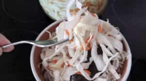 Закуска на все времена! Маринованная капуста на скорую руку. В меру острая, ароматная, хрустящая