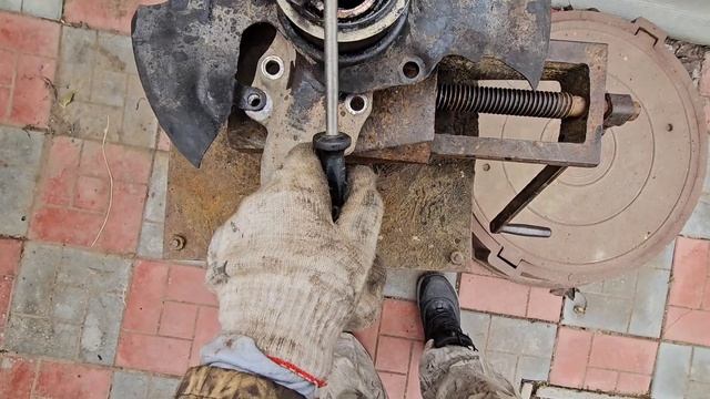 Нива: Замена ступичных подшипников