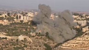 Израиль продолжает бомбить Ливан, зафиксированы очередные удары по жилым домам на юге страны.