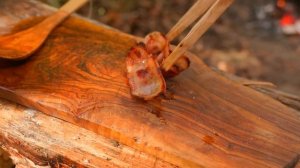 Я приготовил лучший сырный бургер в глубине леса