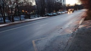 Автобус ЛиАЗ 5292 борт 192817, маршрут 687 и автобус ЛиАЗ 5292 борт 191814, маршрут 631