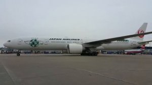 Japan Airlines Sky Eco Boeing 777-300 .