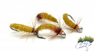 Необычная спинка и цвет натуральных личинок. Мушка на хариуса и ленка