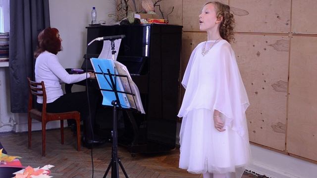 Лесной олень - исполняет Настя Баранова