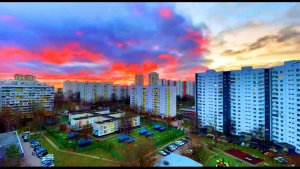 УТРЕННЯЯ КУТЕРЬМА В МОСКОВСКОМ ДВОРЕ